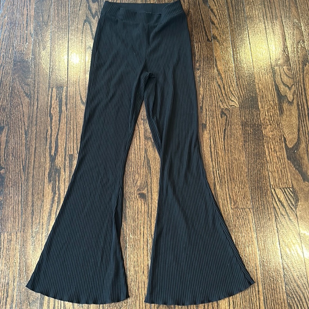 Ribbed Flare pants